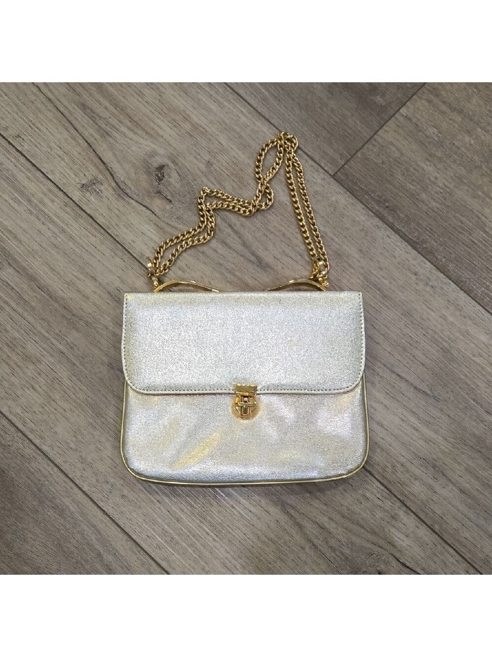 Elegant Retro 80's Gold Chain Shoulder Evening/Glam Bag